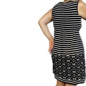 Max Studio - Size XS Striped textured dress with pleated breast